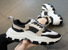 Foto van Schoenen women chunky sneakers vulcanize shoes korean fashion new female black white platform thick 