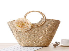 Foto van Tassen 40x28cm new rattan handle woven bag flower hand carry straw beach a7185