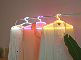 Foto van Huis inrichting led neon light usb powered clothes stand decorative lights hanger