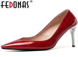 Foto van Schoenen fedonas patent leather women elegant concise high heels pumps spring summer basic shoes sex