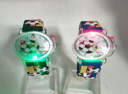 Foto van Horloge flashing glow football pattern children s watch electronic light source girls boys gift cloc