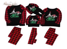 Foto van Baby peuter benodigdheden 2020 family matching outfits daddy mom homewear christmas pajamas xmas pla