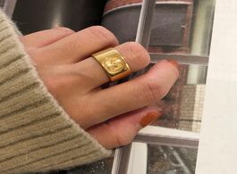 Foto van Sieraden silvology 925 sterling silver empress rings emboss figure creative temperament open for wom
