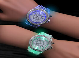 Foto van Horloge fashion ladies dresses watch silicone led luminous women men sports wristwatches 7 colors fl
