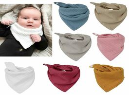 Foto van Baby peuter benodigdheden infant cotton bib newborn solid color triangle scarf feeding saliva towel 