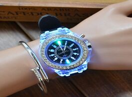 Foto van Horloge hot style shine led kids watches flash watch silicone for students and children