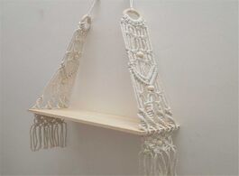 Foto van Huis inrichting bohemian handmade wooden macrame stand wall hanging rope shelf tassel floating shelv