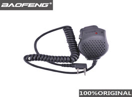 Foto van Telefoon accessoires 1 2 5pcs baofeng uv 82 dual ptt mic speaker microphone two way radio 8d 89 82hp