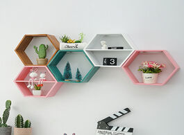 Foto van Huis inrichting floating shelf living room wall mounted geometric punch free decoration bathroom mur