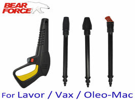 Foto van Auto motor accessoires high pressure washer gun lance nozzle car jet water spray wand pistol for lav