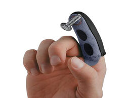 Foto van Gereedschap strong magnetic finger glove tool fingertip magnet sleeve pickup hold any metal mini lb8