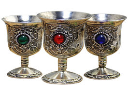 Foto van Huis inrichting wine glass for consecrate goblet propitiate water cup white brass copper essential b
