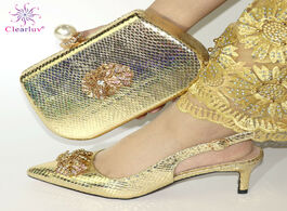 Foto van Schoenen new gold color italian shoes with matching bags african women and set for prom party summer