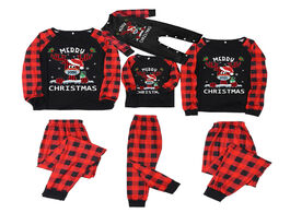 Foto van Baby peuter benodigdheden merry christmas 2020 family pajamas red plaid casual loungewear kid dad mo