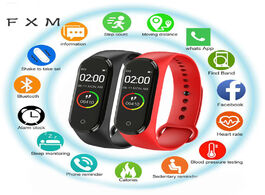 Foto van Horloge hot new m4 smart sports blood pressure heart rate monitor with watch men and women multi fun