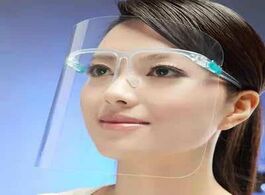 Foto van Beveiliging en bescherming safty transparent lens saliva protection masks anti droplet full face shi