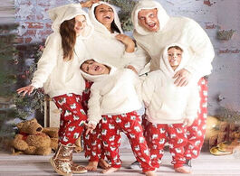 Foto van Baby peuter benodigdheden 2020 winter christmas family matching outfits adults kids look hooded hood