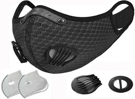 Foto van: Beveiliging en bescherming reusable mask with 2pc filters 1 air valves breathable mouth caps protect
