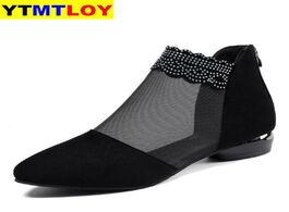 Foto van Schoenen 2020 new summer sandals pointed high heels women shoes black lace ankle flower low heel zip
