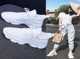 Foto van Schoenen nausk shoes dropshipping female 2020 summer new mesh breathable casual sneakers flats stude