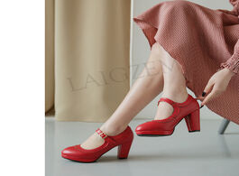 Foto van Schoenen laigzem retro mary jane shoes mid chunky heels women pumps woman lolita students sandals sp