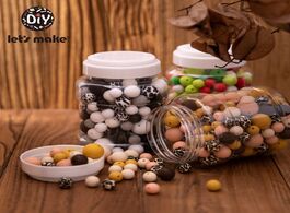 Foto van Baby peuter benodigdheden let s make a bucket of silicone beads pacifier chain diy teether leopard p