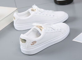 Foto van Schoenen 2020 women casual shoes new spring fashion embroidered white sneakers breathable flower lac
