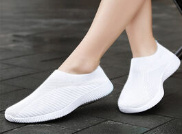 Foto van Schoenen women shoes plus size sneakers breathable mesh sports female slip on platform white knit so