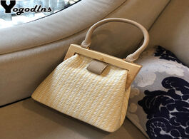 Foto van Tassen straw bag 2020 new fashion wooden clip women shoulder summer travel beach luxury handbags bag