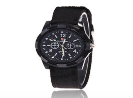 Foto van Horloge for school student watch 9 18 years old sports children s watches military style man canvas 