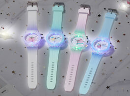 Foto van Horloge new fruit pattern primary school children luminous silicone strap watch cute cartoon flash q