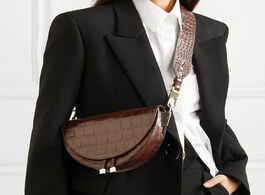 Foto van Tassen nigedu women crossbody bag fashion crocodile semicircle saddle bags pu leather shoulder for f