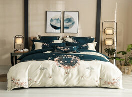 Foto van Huis inrichting luxury egyptian cotton bedding set classical embroidery quilt cover