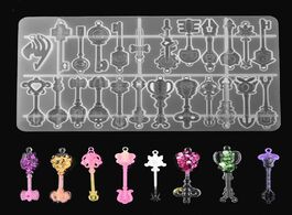 Foto van Sieraden diy key pendant uv epoxy resin mold chain pendants jewelry casting molds silicone for makin