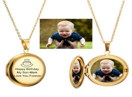 Foto van Sieraden photo locket necklace custom name valentine lover gift mother daughter baby family personal