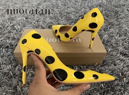 Foto van Schoenen 2020 women pumps yellow patent leather super high heels sexy ladies pointed toe stiletto sl