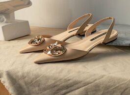 Foto van Schoenen 2020 summer women shoes classics platform pointed toe square heel comfort pumps wedding dre