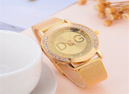 Foto van Horloge 2020 new european fashion popular style women luxury watch brand quartz watches reloj mujer 