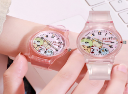 Foto van Horloge 2020 new fashion small fresh and simple cute children s cartoon digital transparent watchban