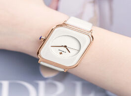 Foto van Horloge fashion women watches 2020 wwoor brand white leather rectangle minimalist watch ladies quart