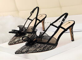 Foto van Schoenen women high heel shoes lace flower sandals new buckle pumps summer sexy party s black stilet