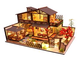 Foto van Speelgoed dollhouse miniature with furniture diy wooden kit 1:25 tiny house building forest habitat