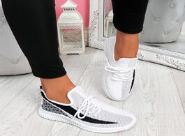 Foto van Schoenen 2020 new women sport shoes mesh sneakers female lace up s round toe low heels ladies comfor