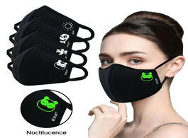 Foto van Beveiliging en bescherming luminous funny smile expression cotton anti dust mouth face mask for blac