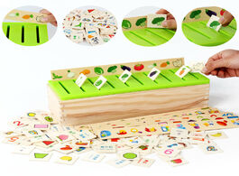 Foto van Speelgoed montessori educational wooden toys kids early mathematical knowledge classification cognit