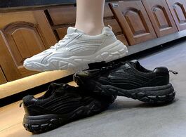 Foto van Schoenen women chunky sneakers 2020 fashion platform shoes lace up breathable vulcanize female train