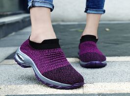 Foto van Schoenen fashion women lightweight sneakers running shoes outdoor sports breathable mesh comfort pla