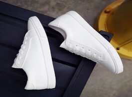 Foto van Schoenen 2019 new spring and summer with white shoes women flat leather canvas female board casual
