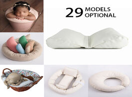 Foto van Baby peuter benodigdheden newborn photography props pillows basket filler accessories studio posing 