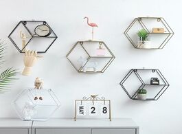 Foto van Huis inrichting metal hexagonal wall mounted hanging decor shelf flowers books crafts storage rack h
